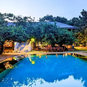 pinthaliya-resort-spa-sigiriya.kandyhotelsnow.com/