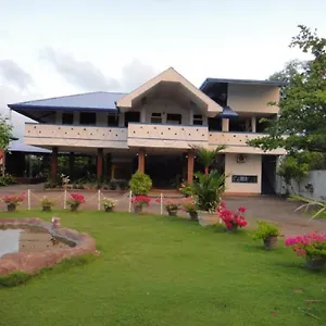 rich-lanka-hotel.kandyhotelsnow.com/